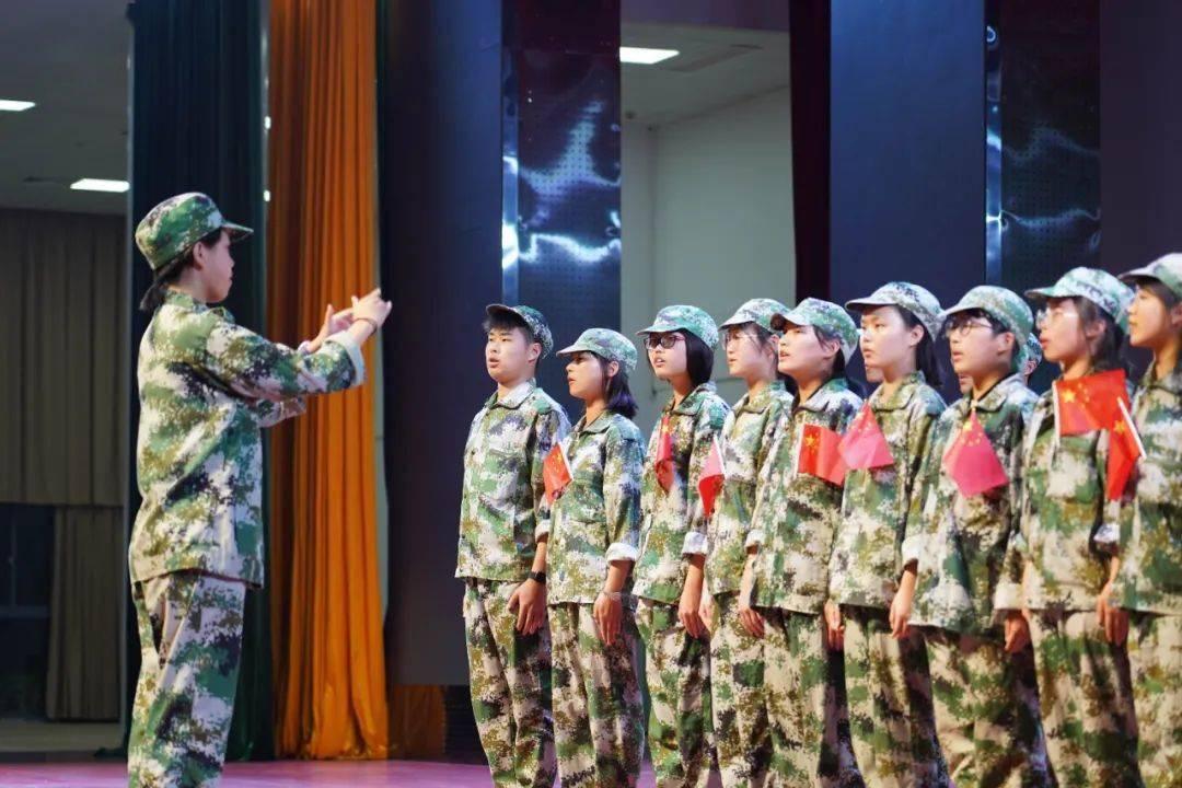 大姨妈刚走,尽量少做2件事,多数女性可能“不在意”,不妨改改