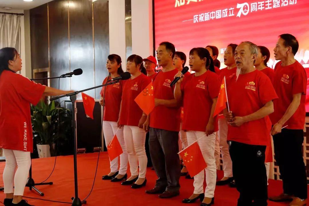 小玄凤已经成年了,养了半年还不熟,还会咬人,是不是方法不对,现在还有机会养熟吗?-智慧问答网,即时回答您的疑惑