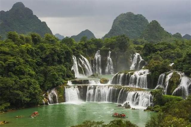 你觉得抖音上的网红城市，哪个最值得去？游戏画面