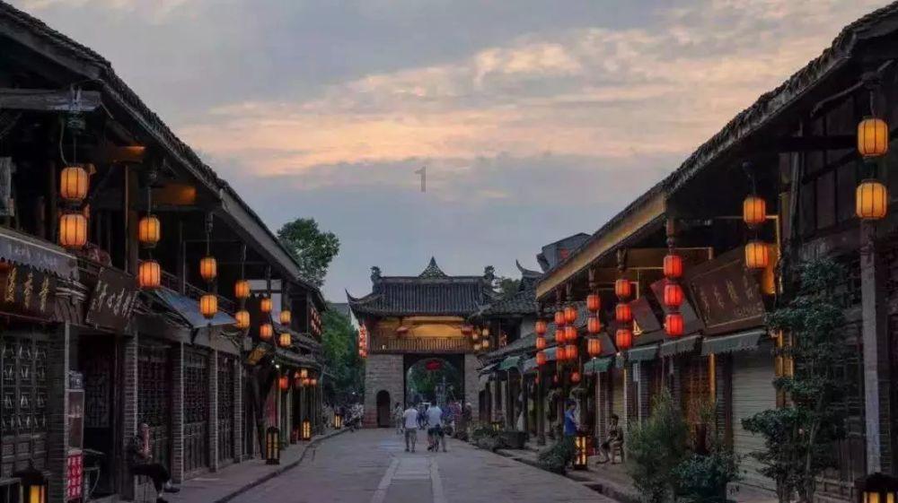 难怪李莫愁非要杀小龙女和郭芙，你看她又爱上了谁？说出来别不信