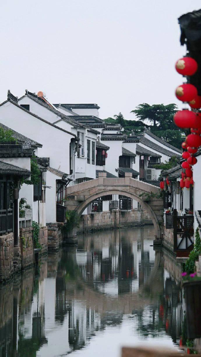 地板冒岩浆无敌版