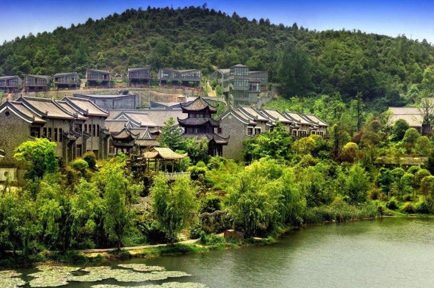 毁灭战士4